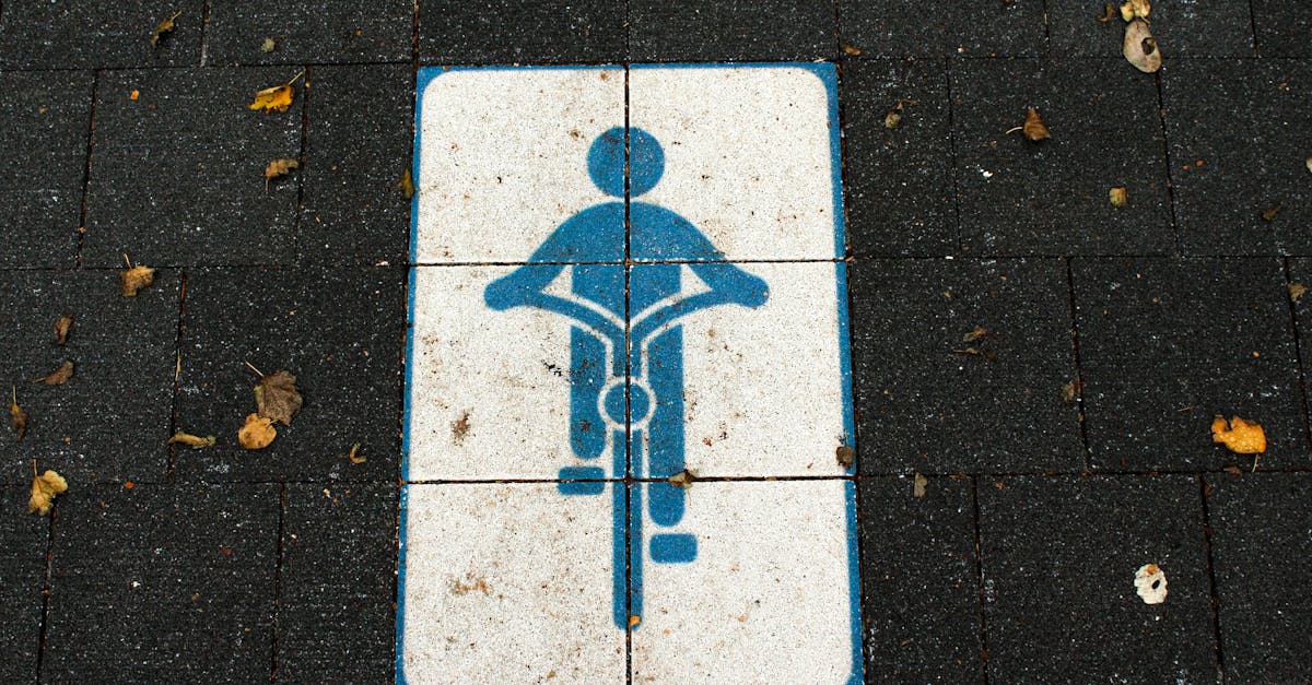 découvrez l'importance des infrastructures cyclables pour promouvoir une mobilité durable, sécurisée et agréable en ville.