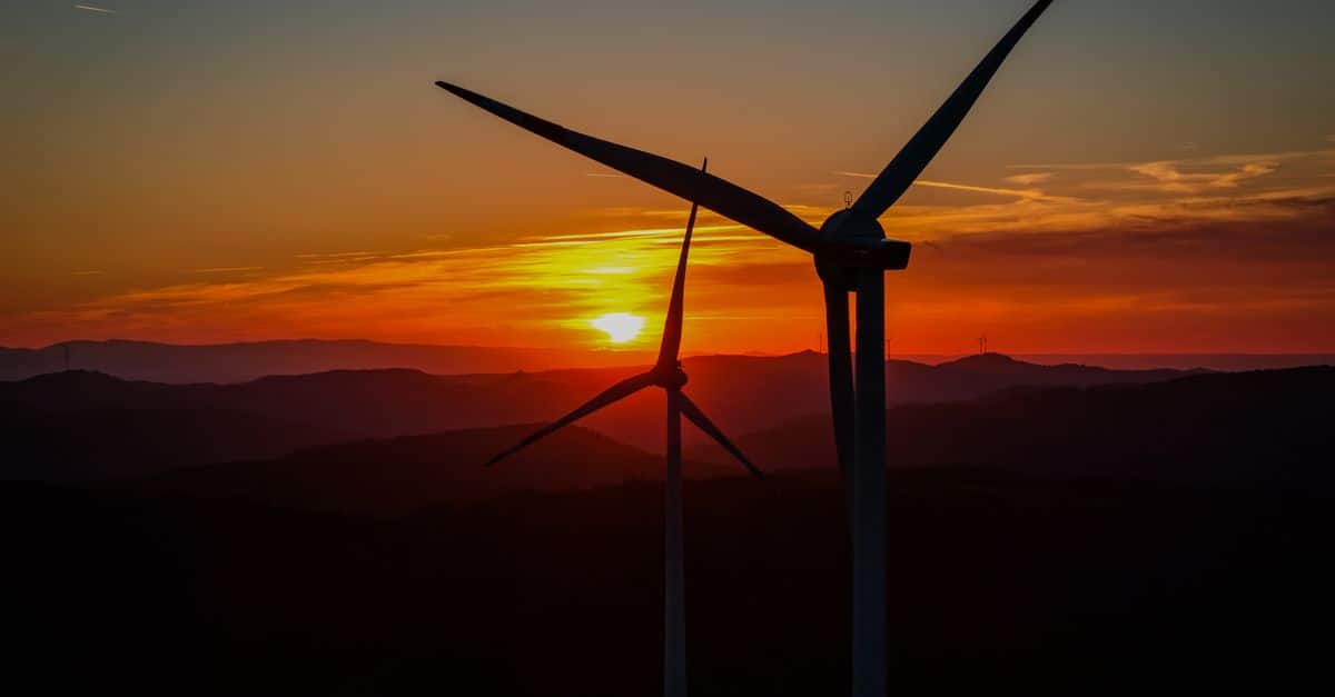 découvrez les enjeux et solutions de la transition énergétique pour un avenir durable, incluant les énergies renouvelables, l'efficacité énergétique et les innovations écologiques.
