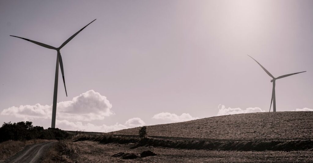 découvrez les enjeux et solutions de la transition énergétique pour un avenir durable et respectueux de l'environnement.
