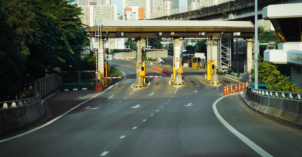 découvrez le péage sans arrêt avec la technologie free-flow tolling, pour un passage fluide et rapide sur les routes à péage.