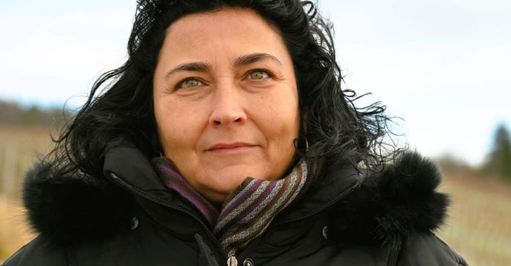 découvrez monique barbut, experte reconnue dans le domaine du développement durable et de la finance climatique, engagée pour un avenir responsable.