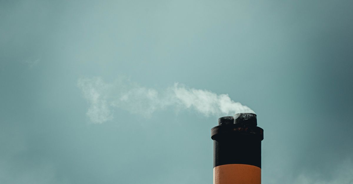 découvrez ce qu'est l'empreinte carbone, son impact sur l'environnement et comment la réduire au quotidien pour un mode de vie plus durable.