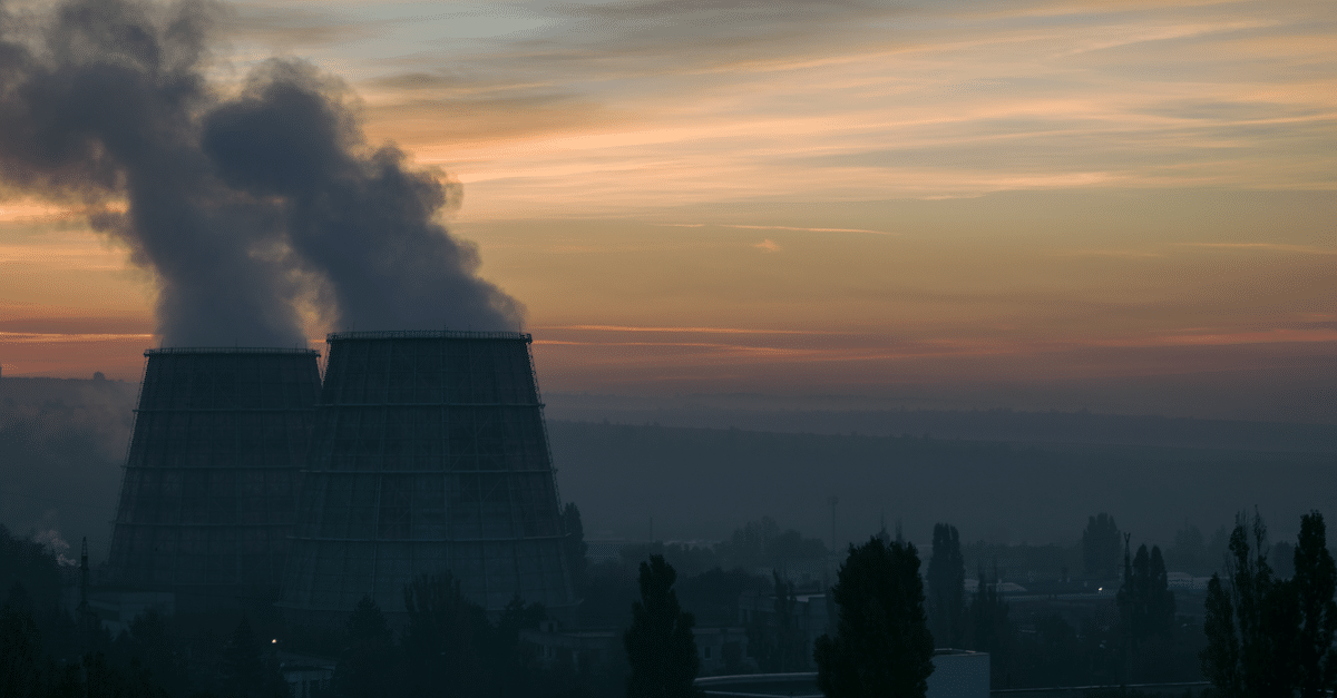 découvrez ce qu'est l'empreinte carbone, comment la mesurer et des conseils pratiques pour la réduire afin de préserver notre planète.