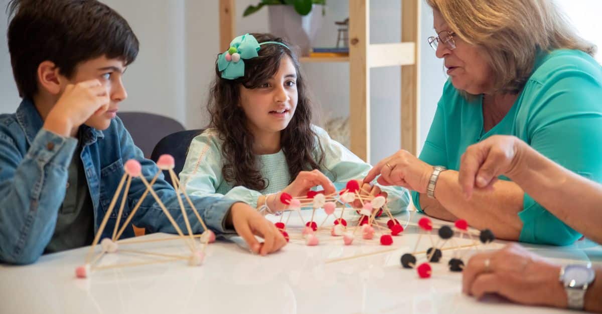 découvrez l'éducation intergénérationnelle, un échange enrichissant entre générations favorisant l'apprentissage mutuel, la compréhension et la solidarité.