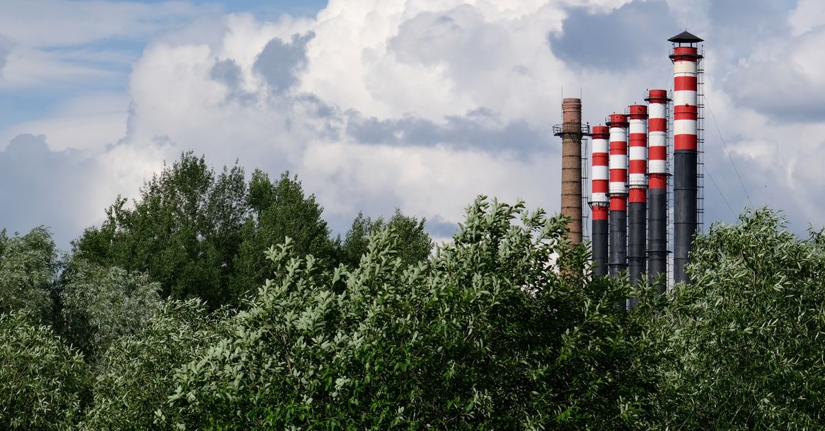 découvrez l'impact énergétique de la production de papier et les solutions pour réduire sa consommation d'énergie dans l'industrie papetière.